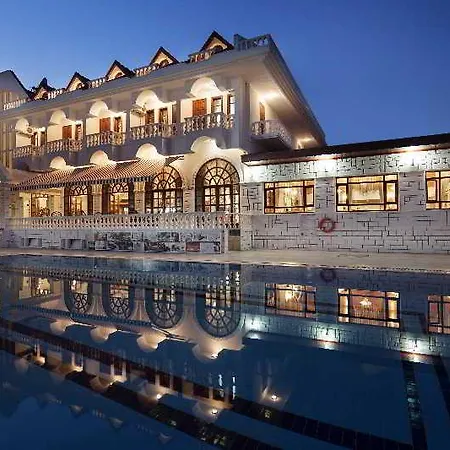 Hotel Larissa Mare 3*
