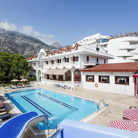 Hotel Larissa Mare 3*